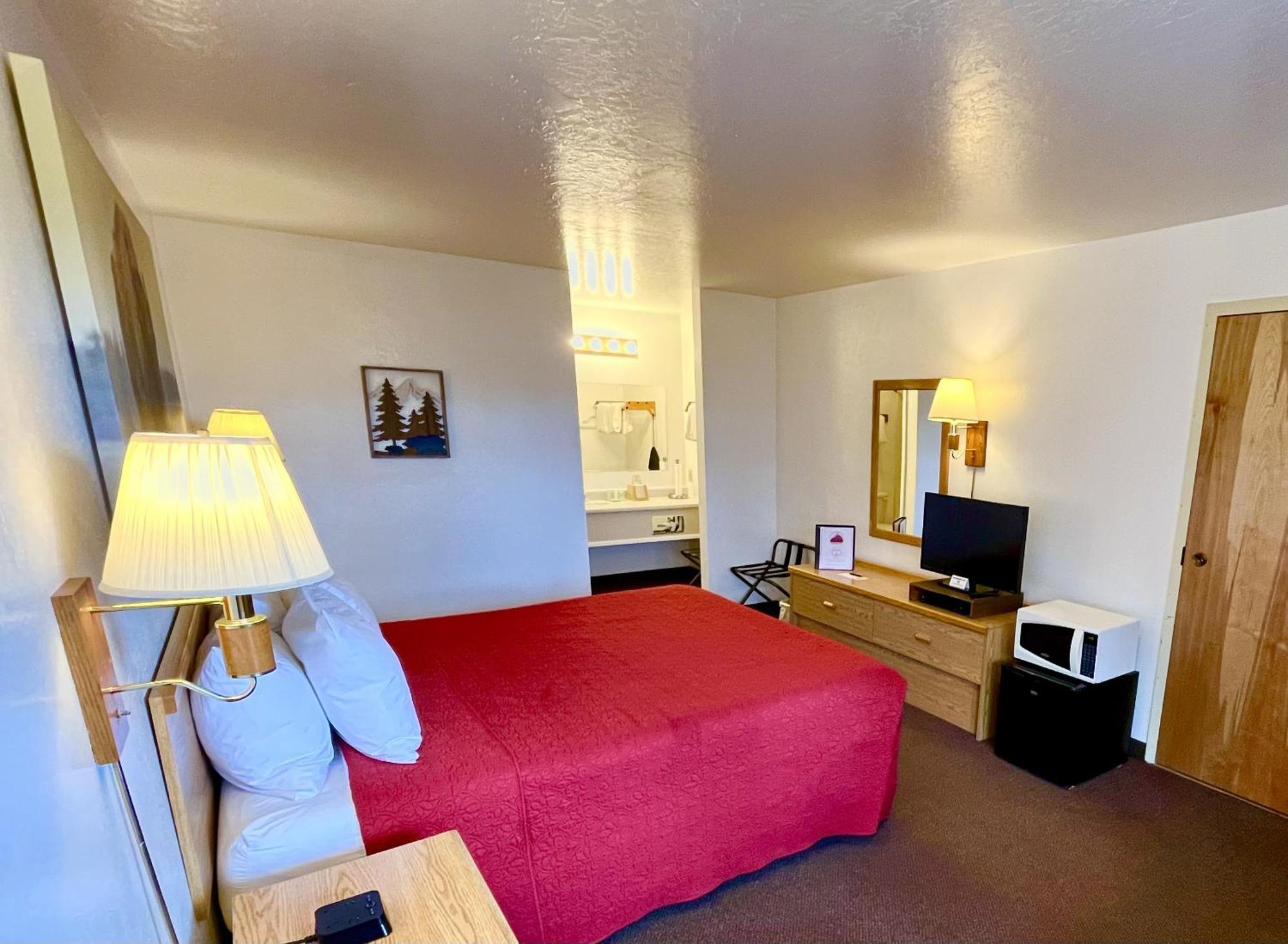 Red Bear Inn Ennis Dış mekan fotoğraf